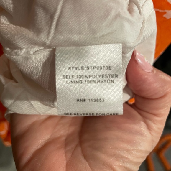 Sugarlips Romper. Size: Large. Orange and white flowers. NWT. Boutique. - Picture 8 of 9